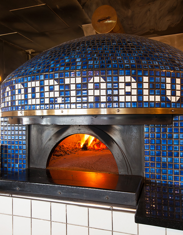 長岡市の本格ナポリピザとイタリアンPIZZERIA E BAR LA PORTA BLU（ラ・ポルタブルー）